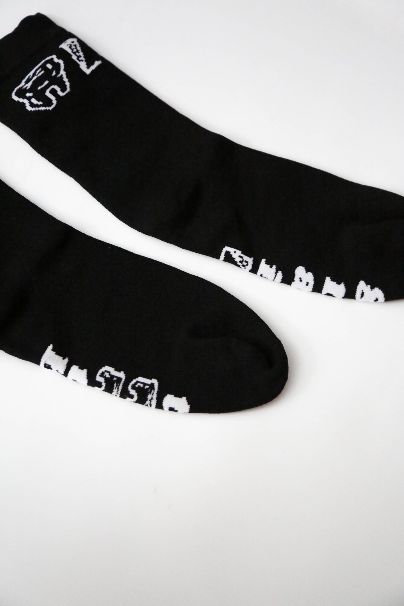 TOOTH AND GRAIL Logo Crew Unisex Socks